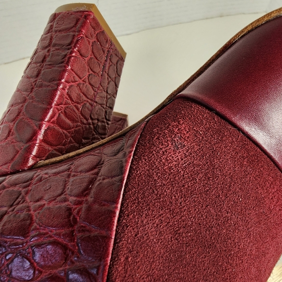 Trina Turk Los Gatos Croc Leather Heels Wine Color Zip Peep Toe 8M - Picture 11 of 11